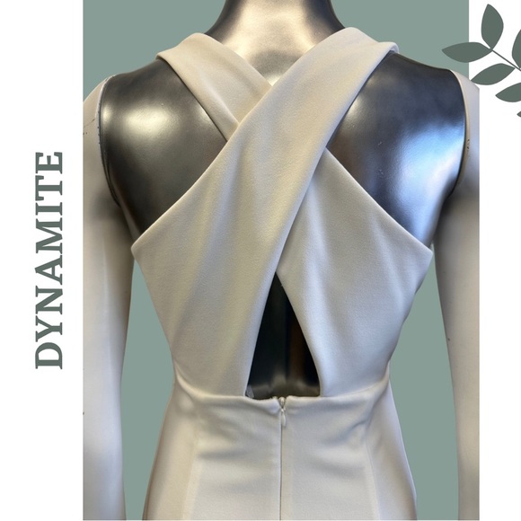 🛍️3/$40 Dynamite White Sleeveless Criss Cross Back Detail V Neck Size Small - Picture 4 of 7